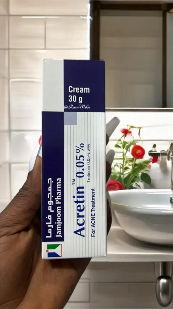 Acretin Cream tube.